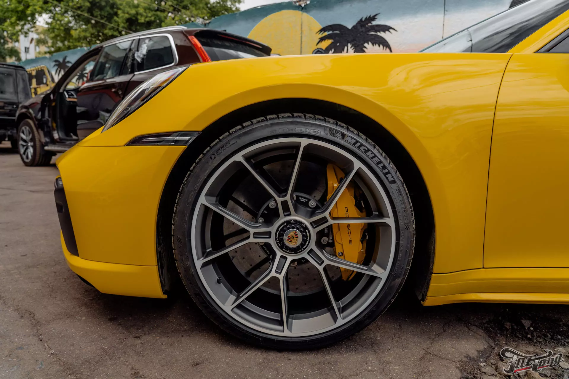 Porsche 911 Turbo S. Изготовили и установили кованые диски